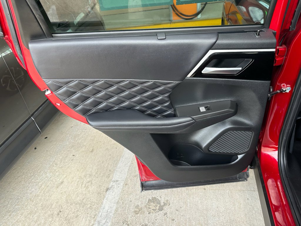 Used 2023 Mitsubishi Outlander SEL 40th Anniversary image 25