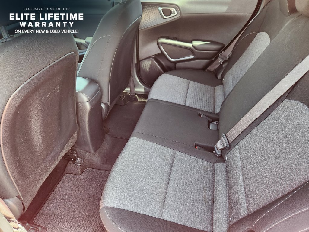 Used 2020 Kia Soul GT-Line FWD image 29