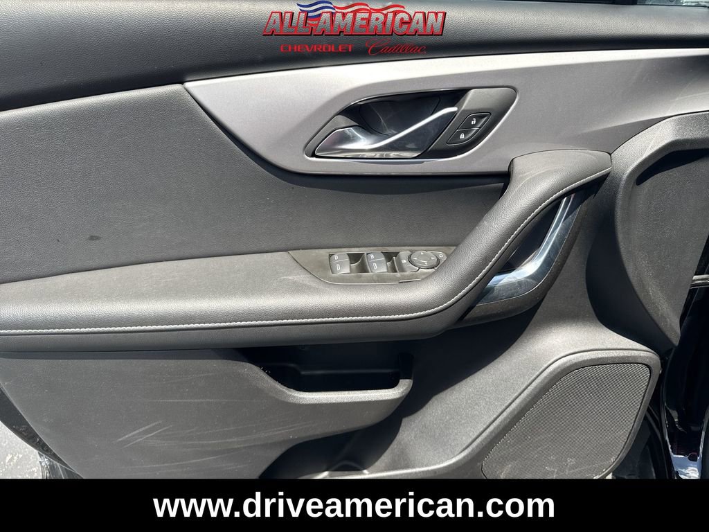 Used 2025 Chevrolet Blazer LT image 21