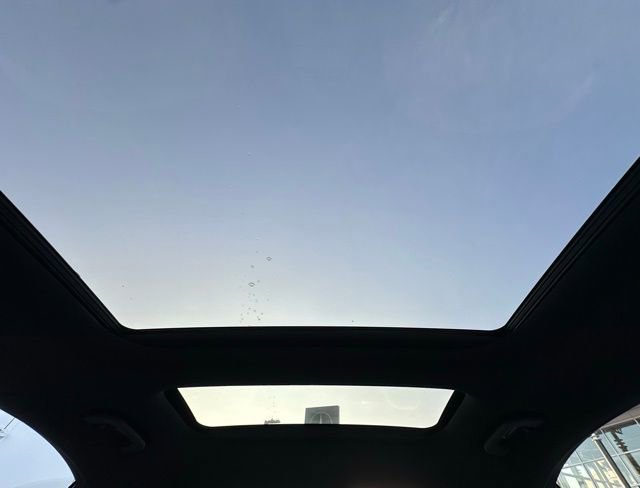 Certified 2023 Mercedes-Benz C 300 4MATIC Sedan image 17