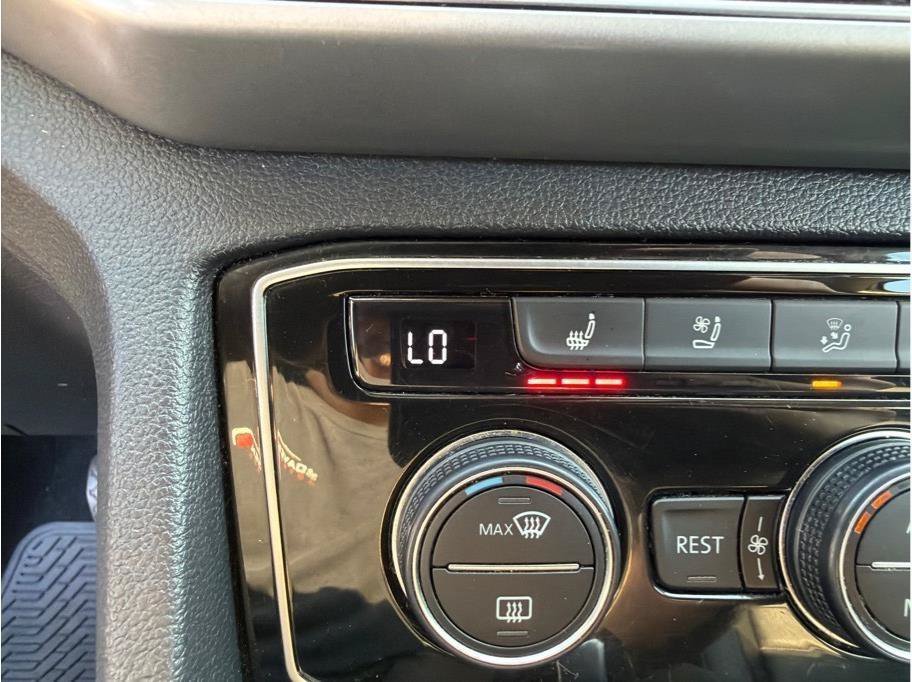 Used 2018 Volkswagen Atlas SEL Premium AWD/4WD image 20