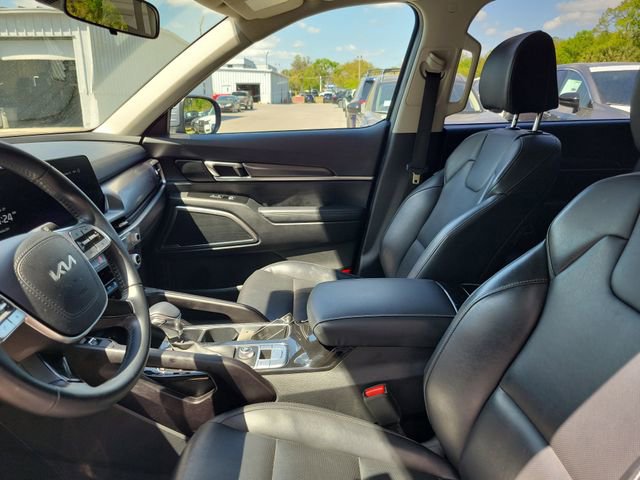 Used 2025 Kia Telluride S image 12