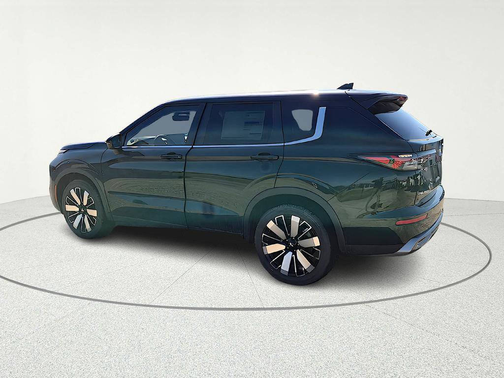 New 2026 Mitsubishi Outlander SE FWD image 4