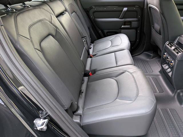 Used 2023 Land Rover Defender 110 V8 image 21