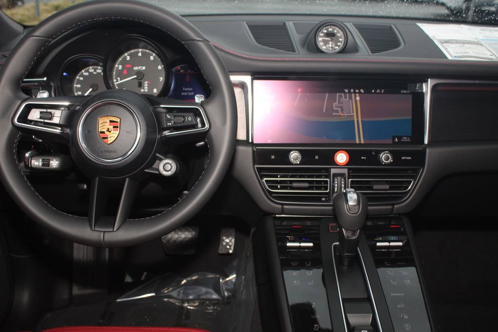New 2026 Porsche Macan GTS AWD/4WD image 6