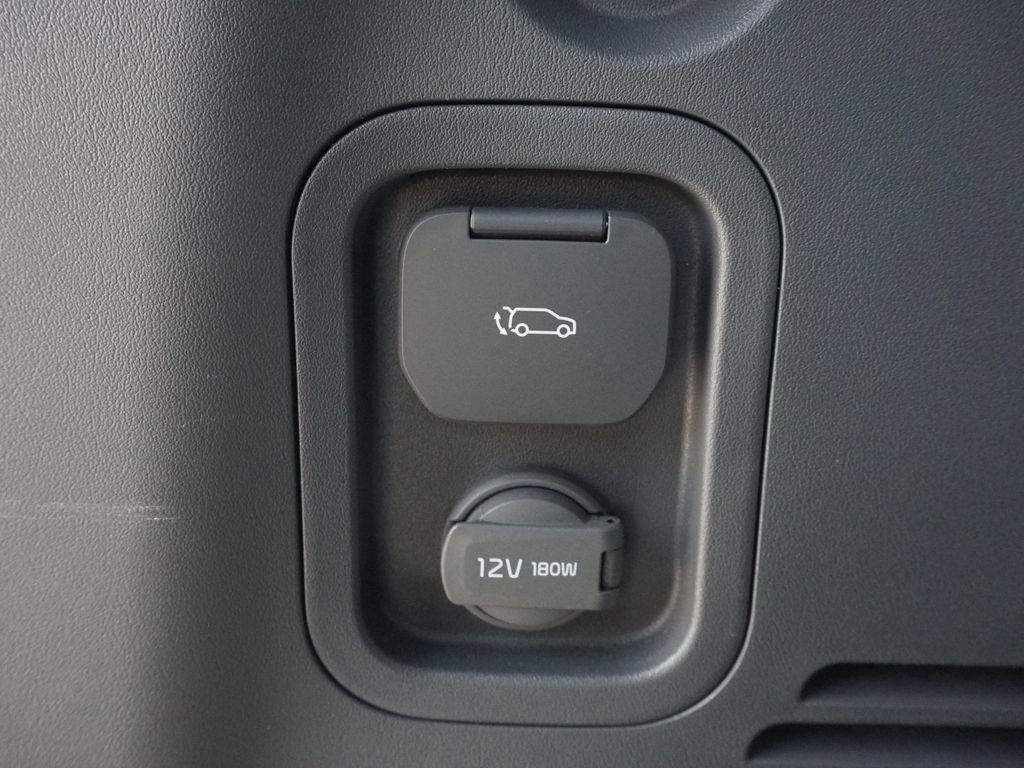 Used 2024 Kia EV9 Land AWD/4WD image 25