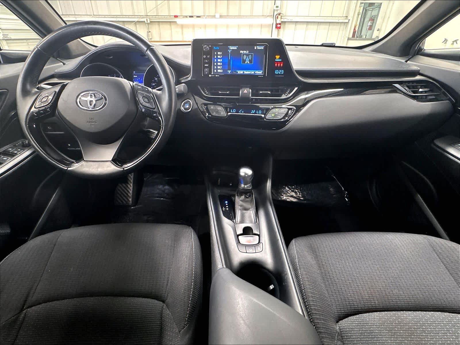Used 2018 Toyota C-HR XLE FWD image 10