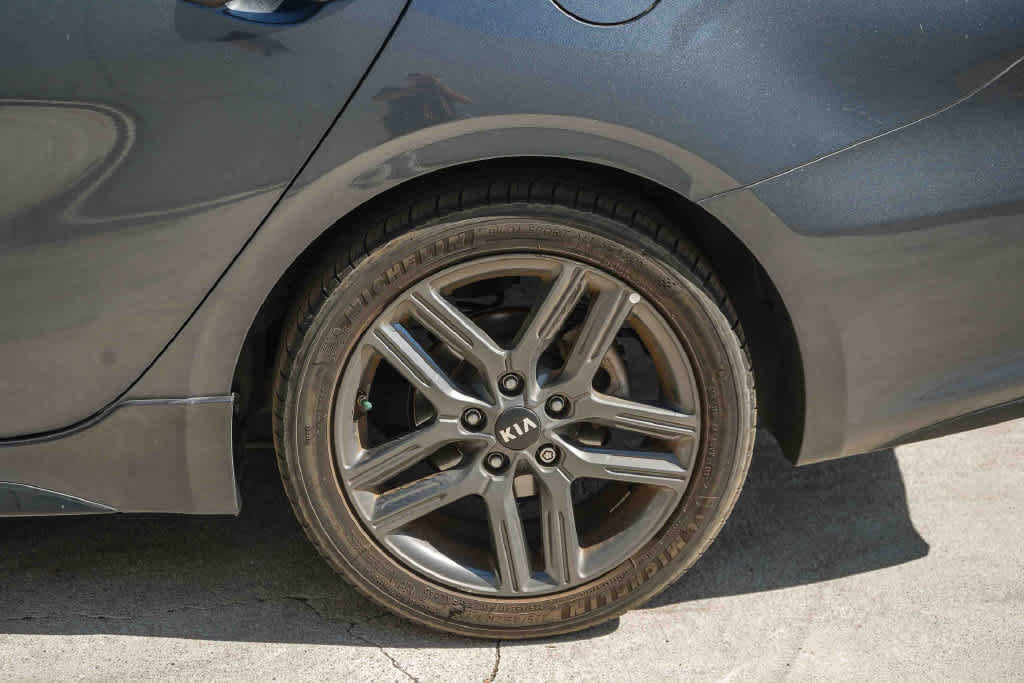 Used 2021 Kia Forte GT-Line FWD image 10