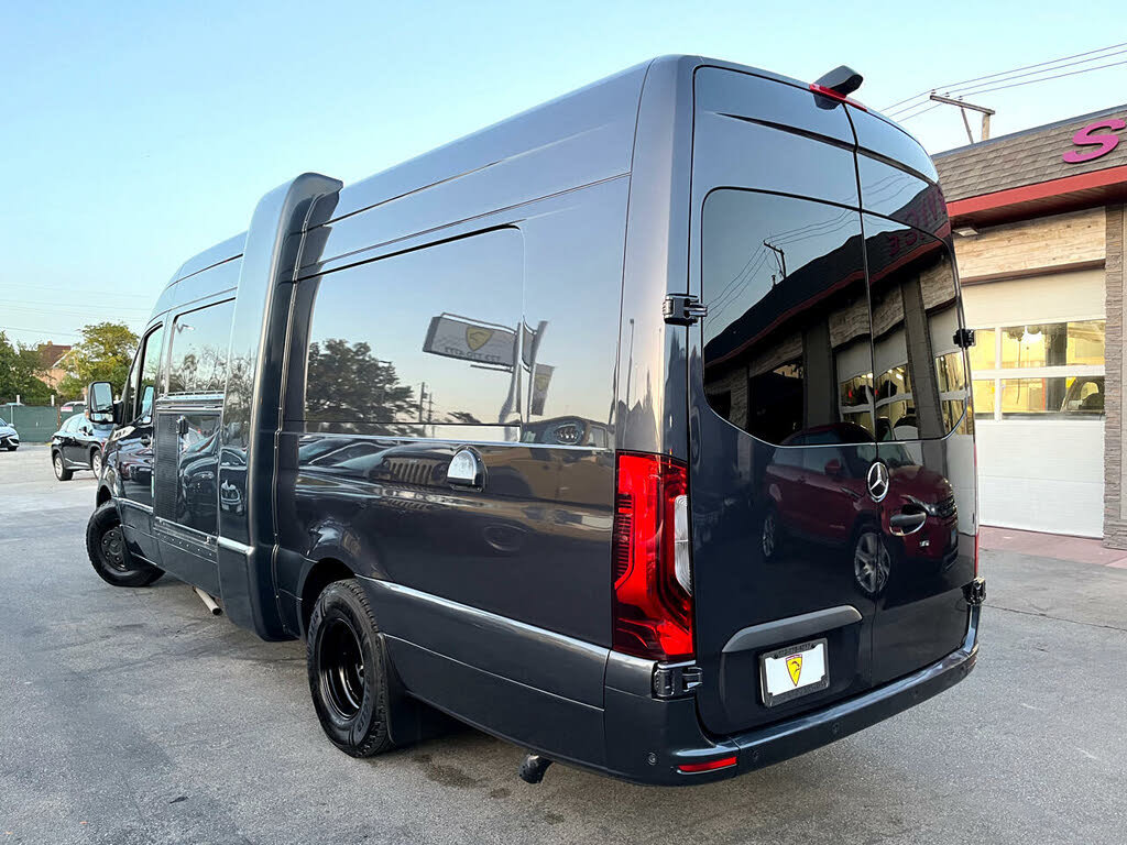 Used 2020 Mercedes-Benz Sprinter 4500 image 7