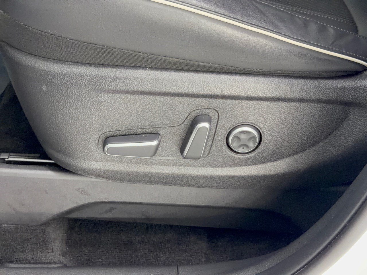 Used 2025 Hyundai Palisade SEL FWD image 16