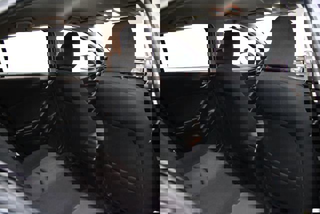 Used 2015 MAZDA MAZDA3 i Sport image 20