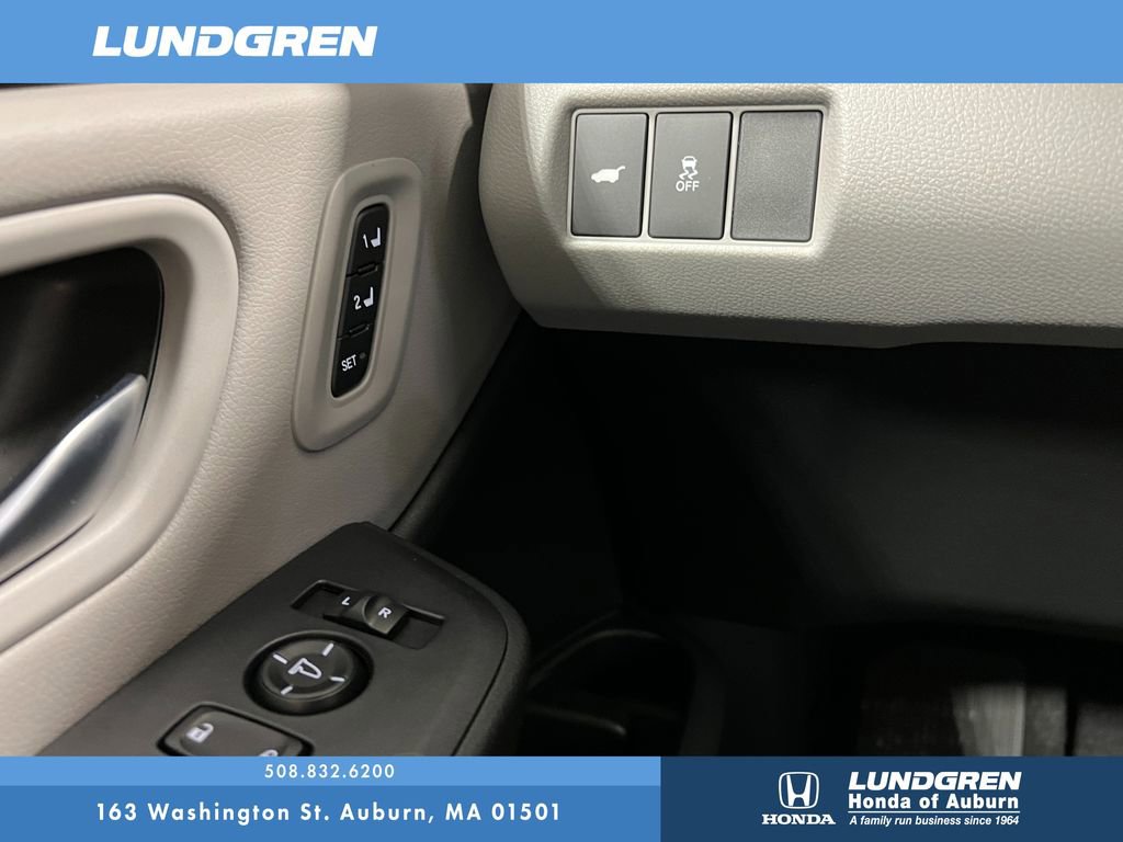 New 2025 Honda Pilot EX-L image 12