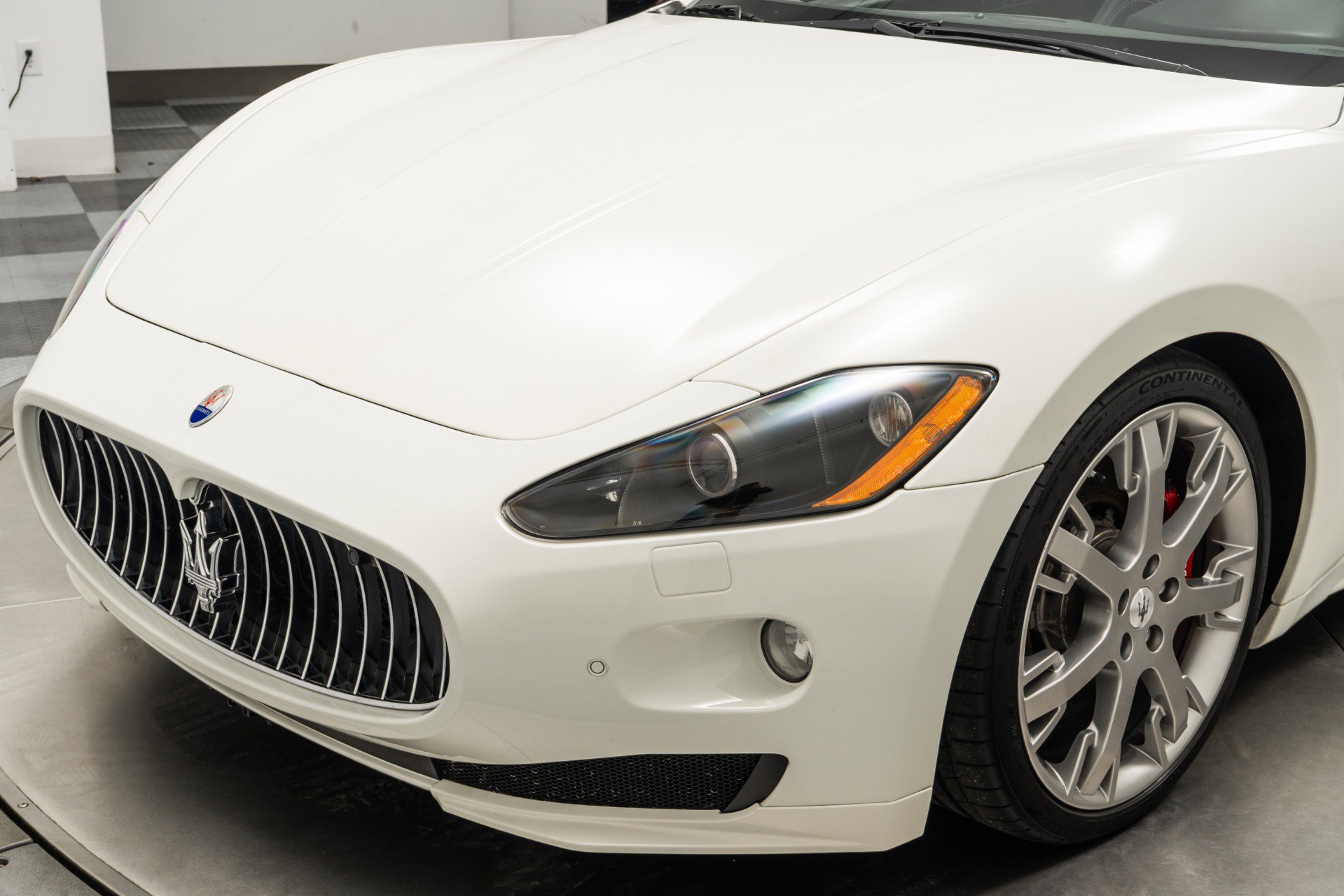 Used 2012 Maserati GranTurismo S image 32