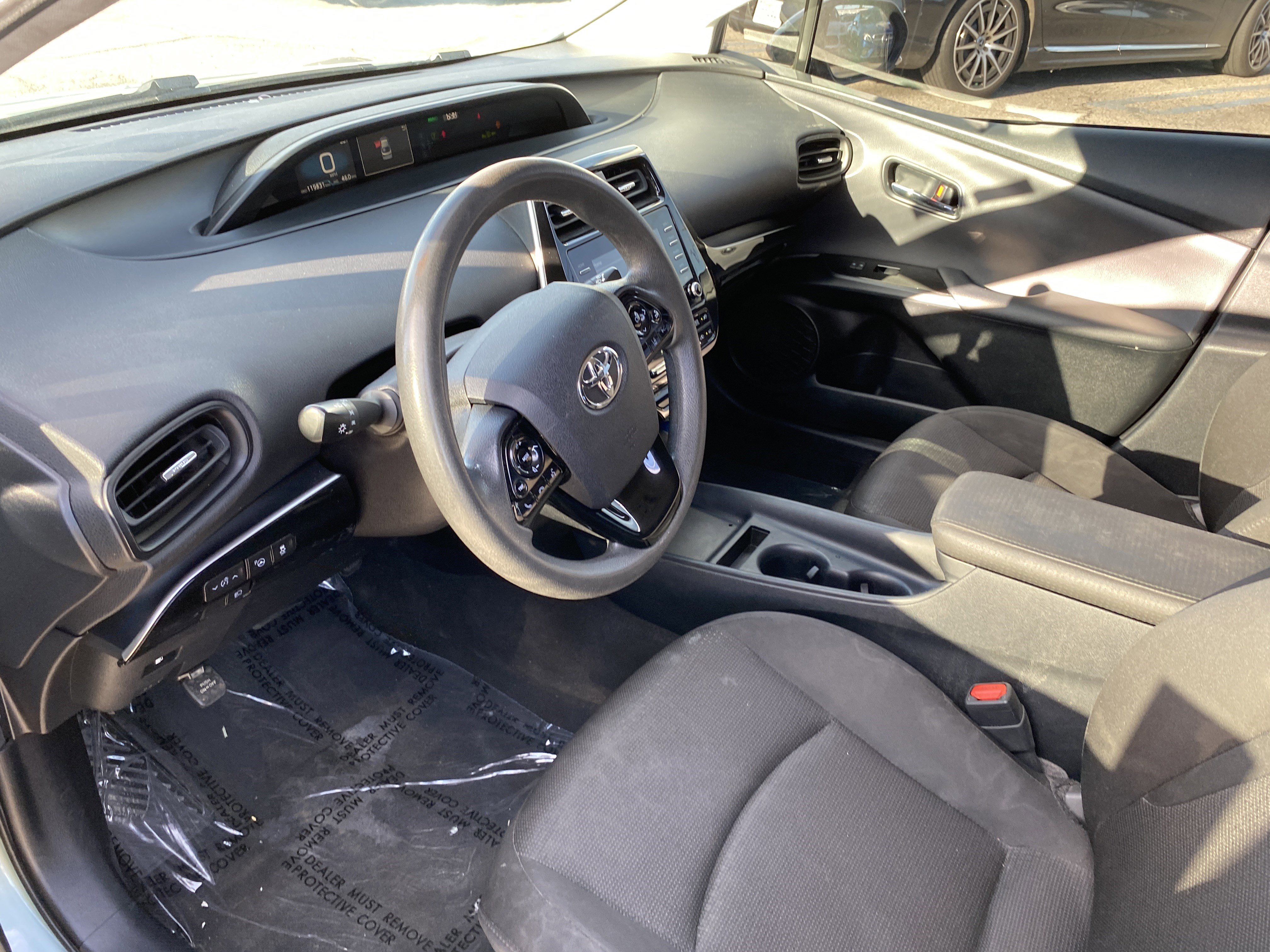 Used 2021 Toyota Prius LE FWD image 8
