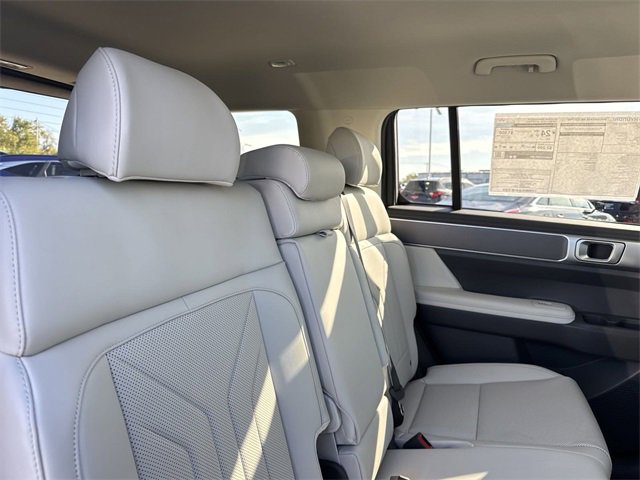 New 2025 Hyundai Santa Fe SEL image 18