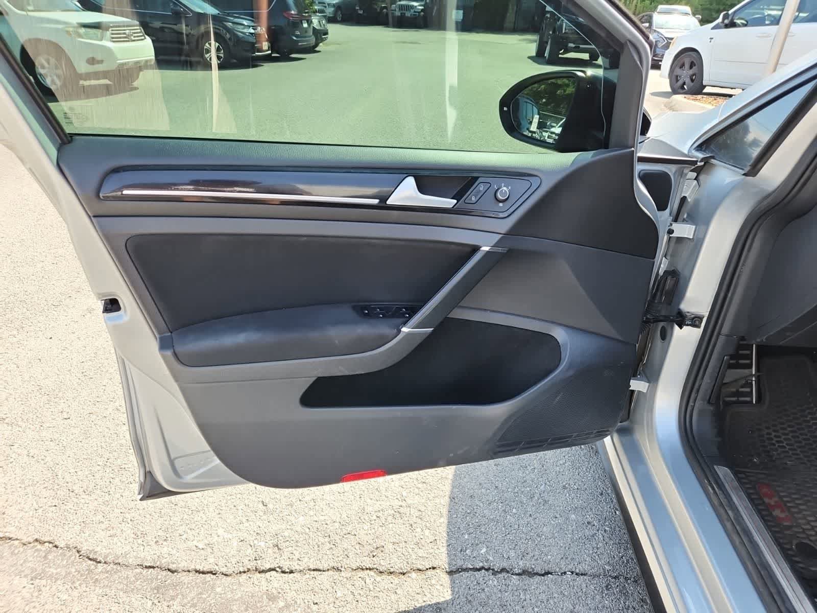 Used 2017 Volkswagen GTI Sport FWD image 16