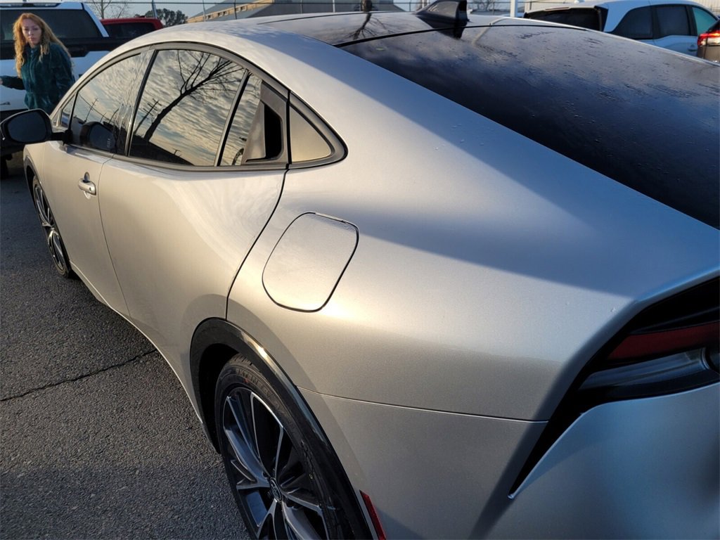 Used 2024 Toyota Prius XLE image 9