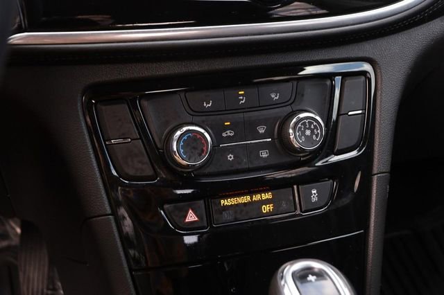 Used 2022 Buick Encore Preferred w/ Safety Package image 17