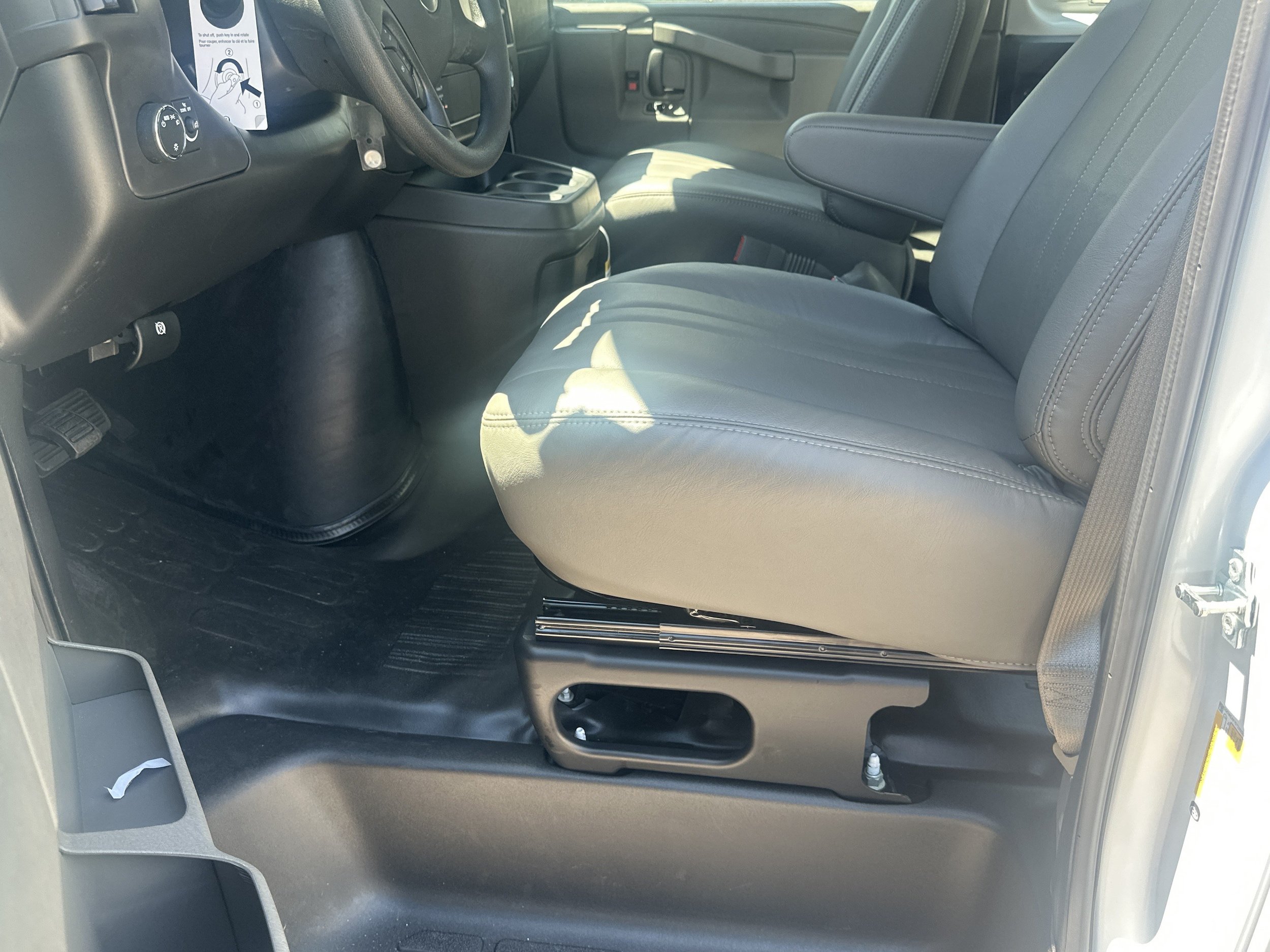 New 2026 Chevrolet Express 2500 w/ Driver Convenience Package RWD image 9