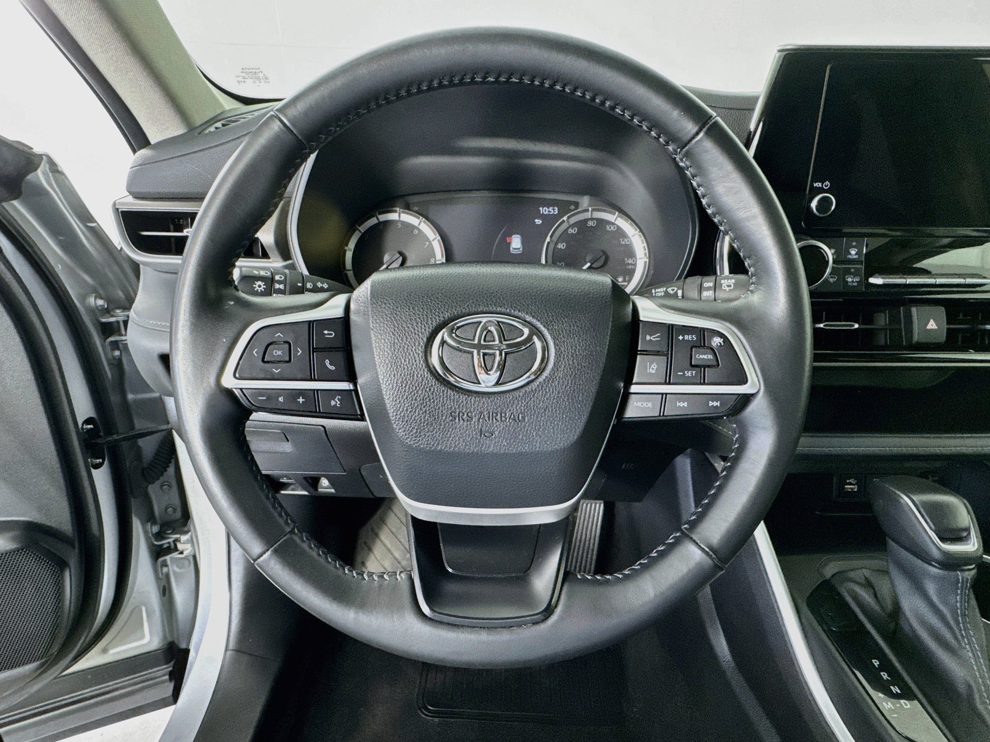 Certified 2024 Toyota Highlander LE AWD/4WD image 11
