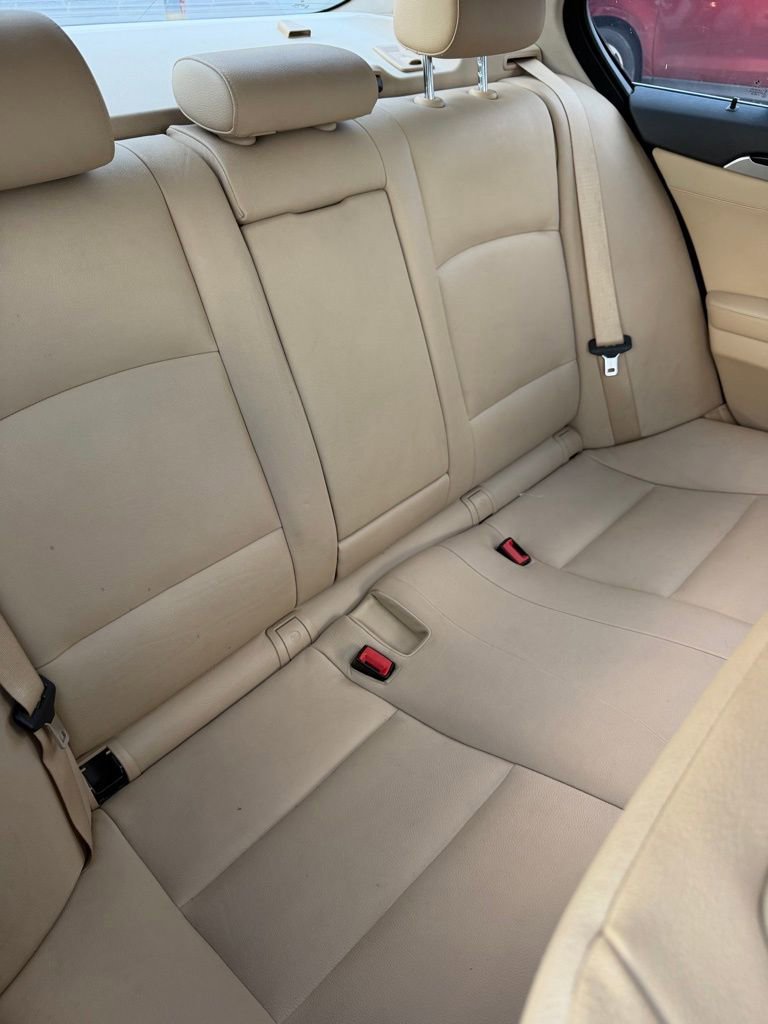 Used 2013 BMW 528i Sedan image 22