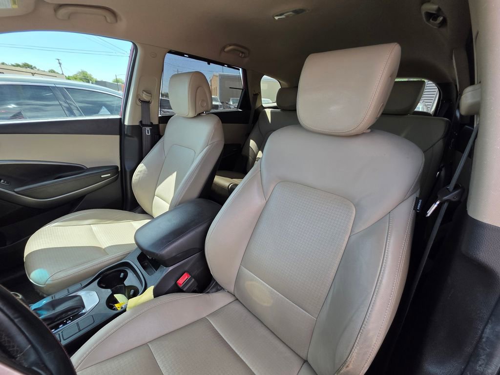 Used 2014 Hyundai Santa Fe GLS w/ Premium Package 05 FWD image 8