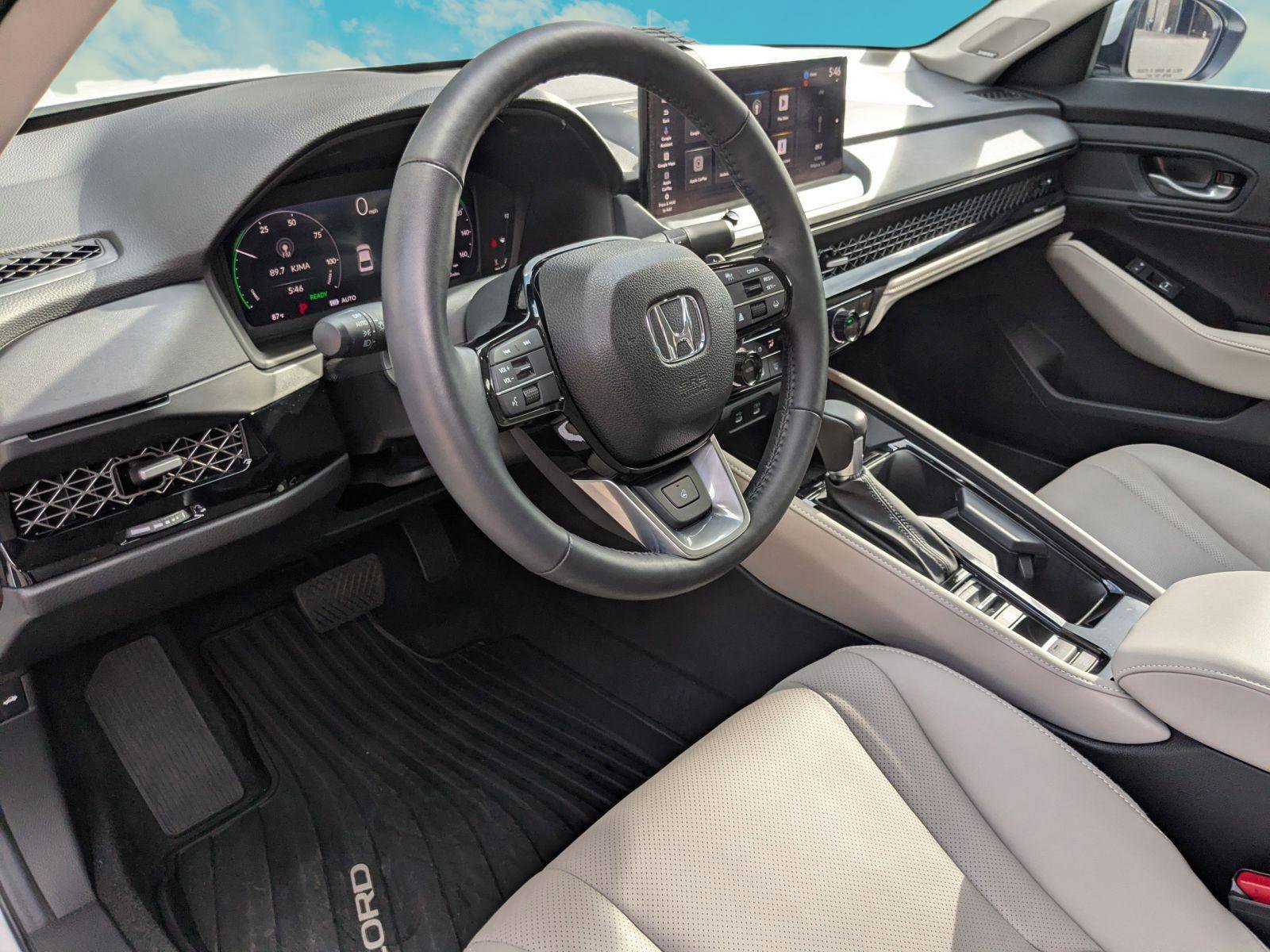 Used 2025 Honda Accord Touring image 8