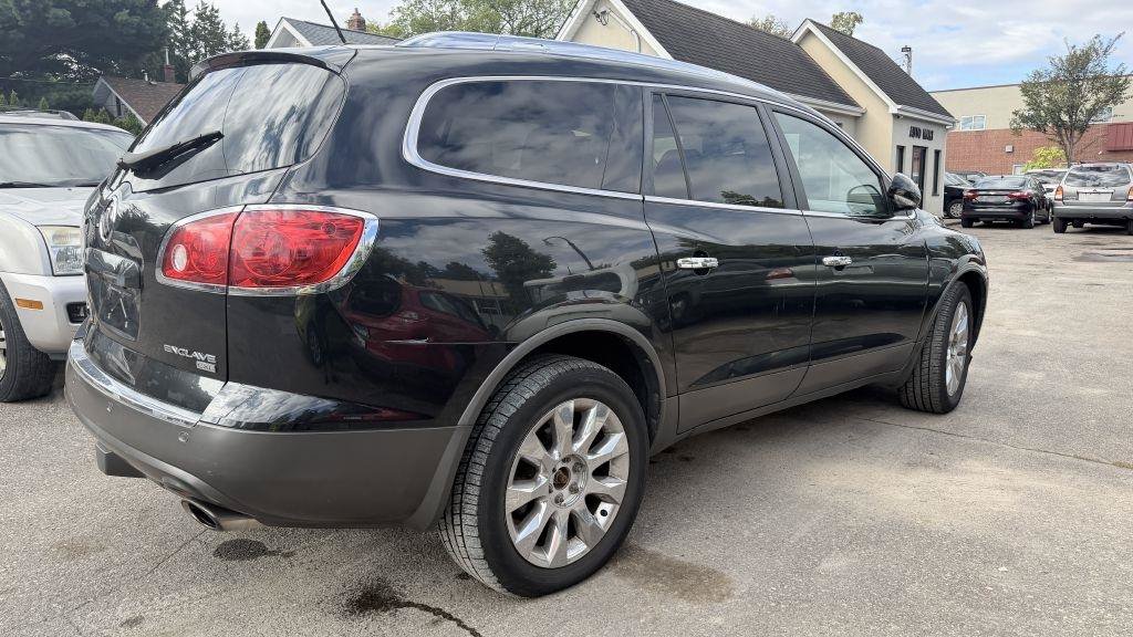 Used 2011 Buick Enclave CXL w/ Trailering Provision Package AWD/4WD image 4