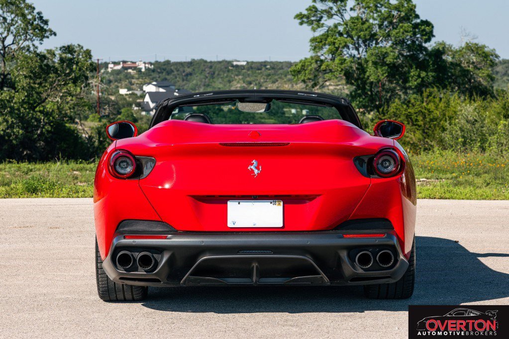 Used 2020 Ferrari Portofino RWD image 4