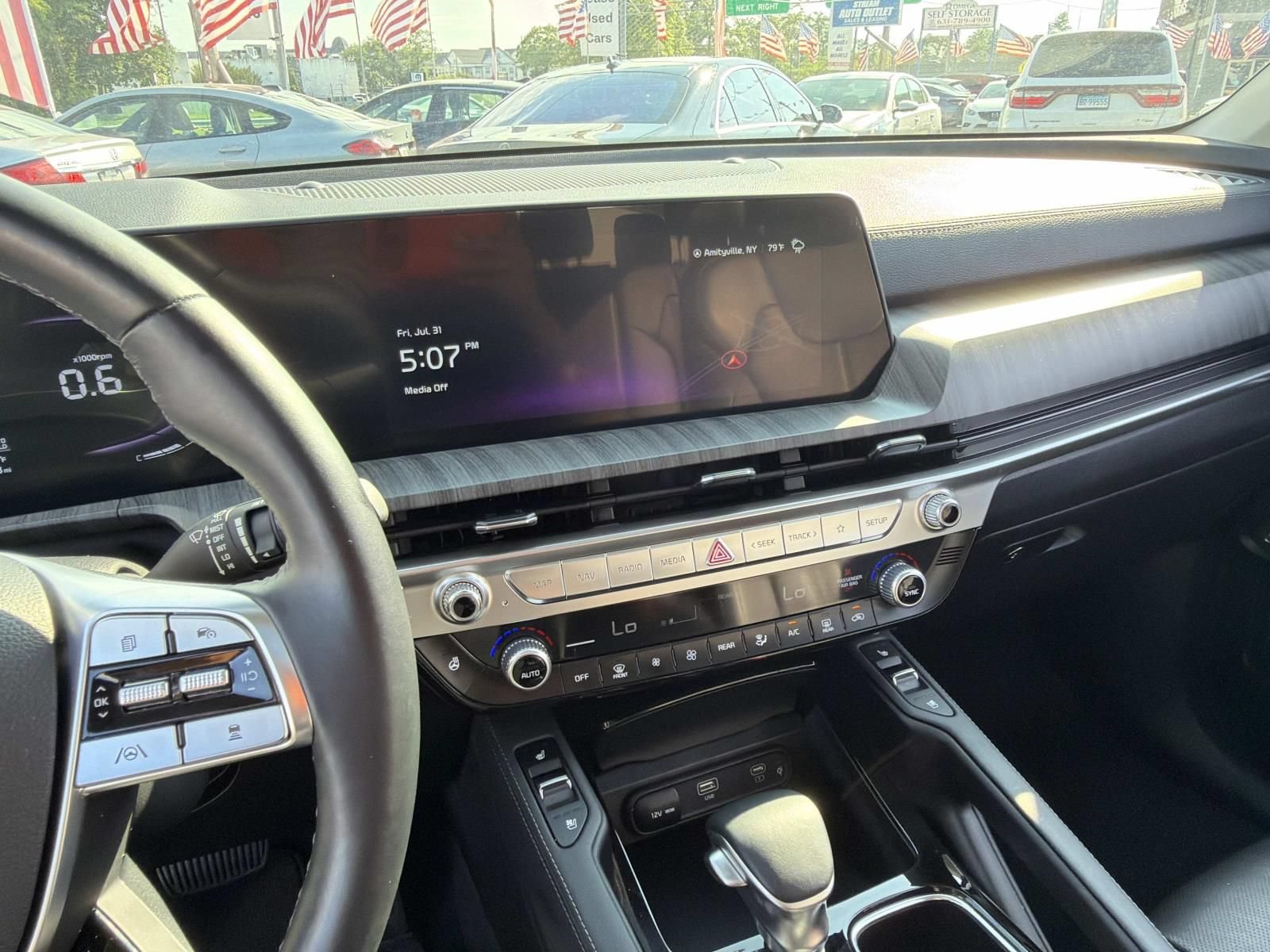 Used 2024 Kia Telluride EX AWD/4WD image 21