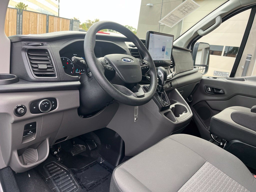 Used 2024 Ford Transit 350 XLT RWD image 17