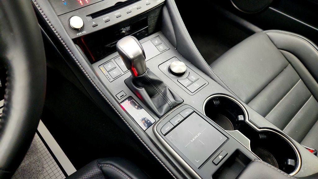 Used 2023 Lexus RC 350 RWD image 17