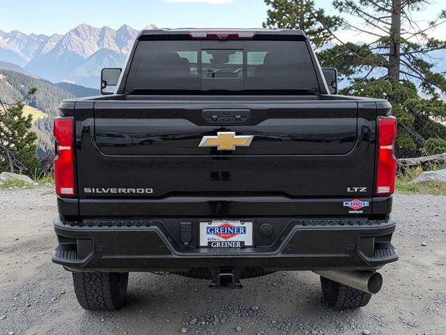 Used 2024 Chevrolet Silverado 3500 LTZ w/ LTZ Plus Package AWD/4WD image 5
