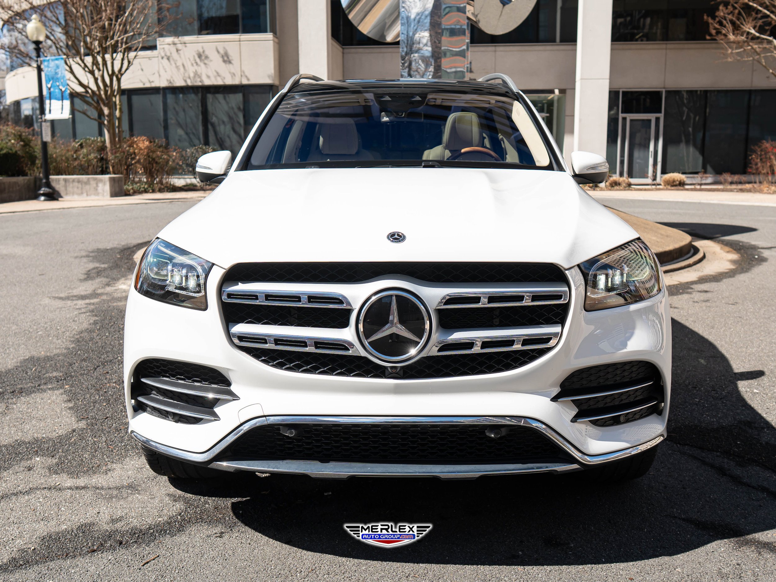 Used 2021 Mercedes-Benz GLS 580 4MATIC image 2