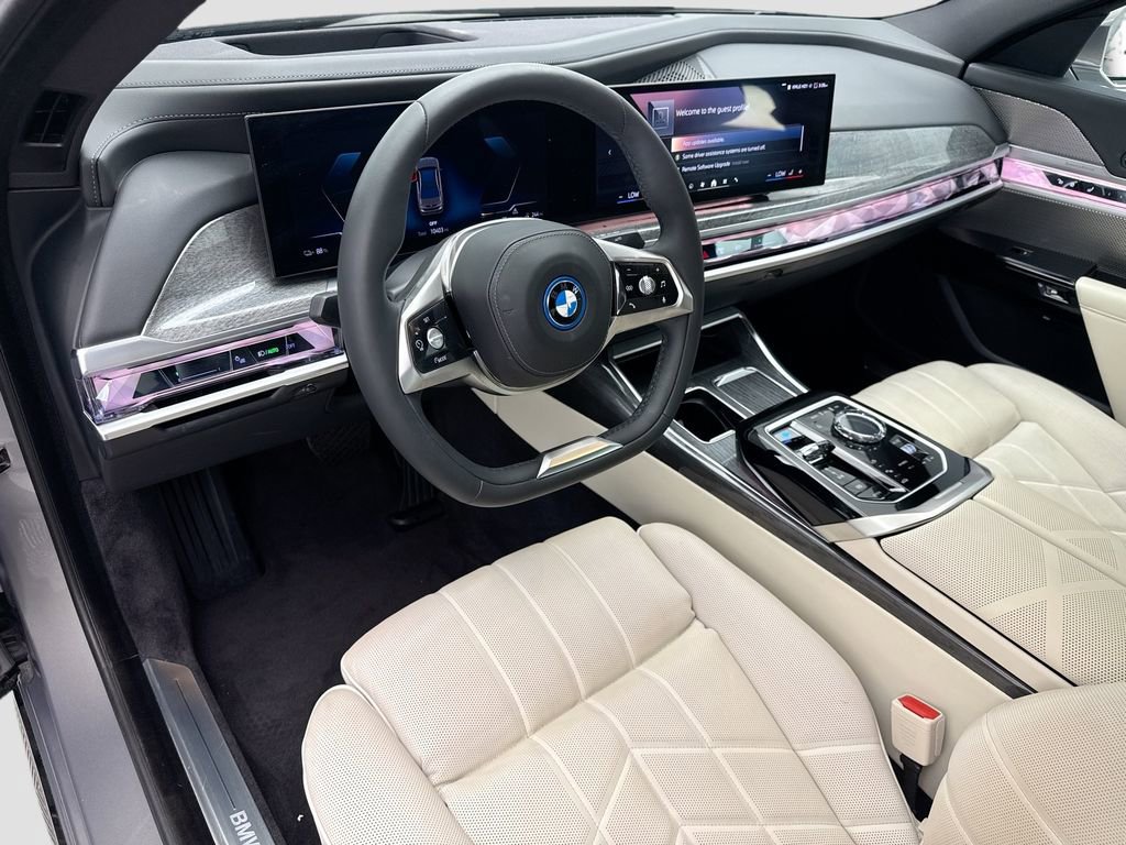 Certified 2024 BMW i7 xDrive60 image 9