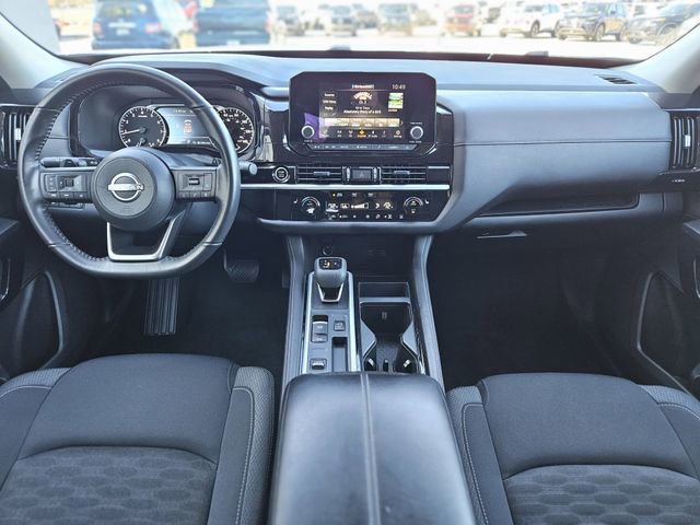 Used 2024 Nissan Pathfinder SV image 15