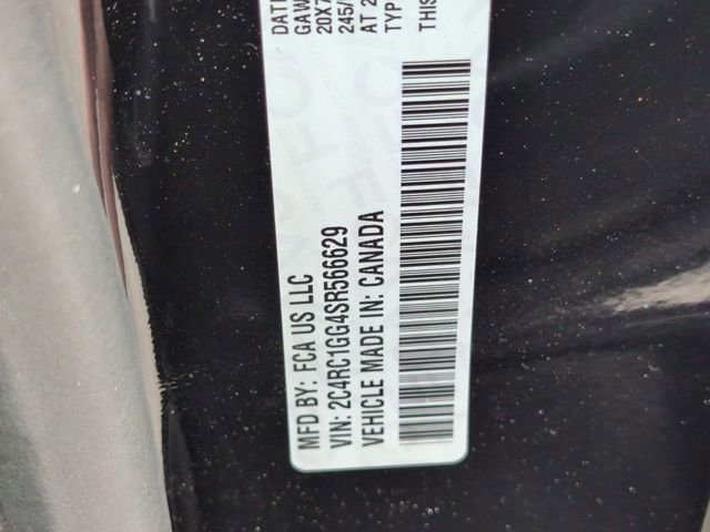 Used 2025 Chrysler Pacifica Limited image 30