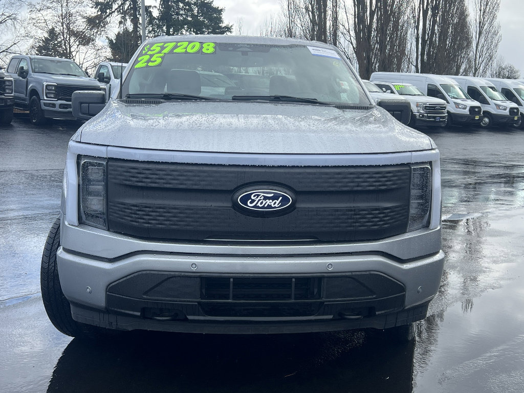 Used 2025 Ford F150 Lightning Flash image 3