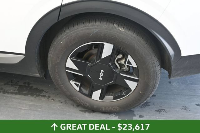 Used 2026 Kia Sportage LX FWD image 13