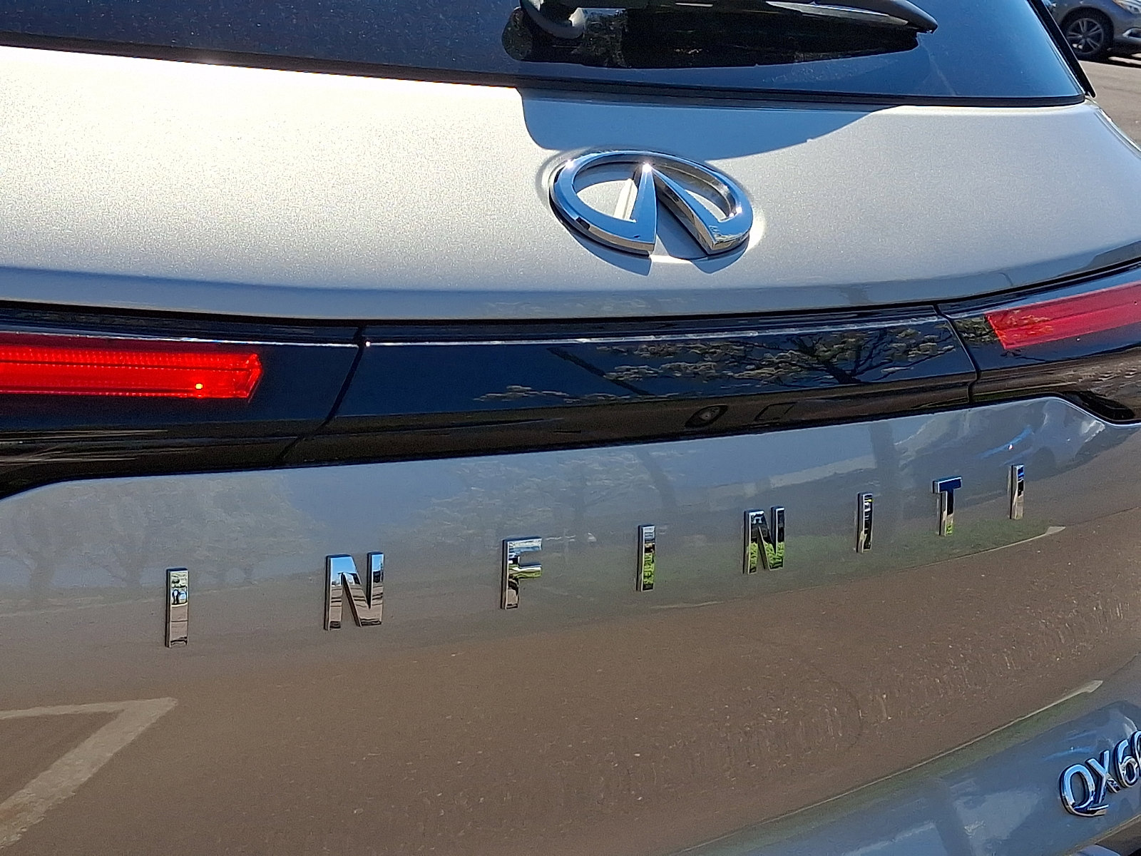 Certified 2023 INFINITI QX60 Luxe w/ Cargo Package image 31