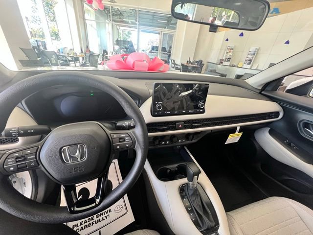 New 2025 Honda HR-V LX image 9