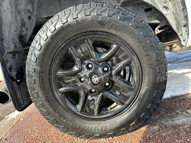Used 2018 Toyota Tundra SR AWD/4WD image 32