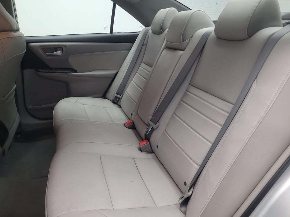 Used 2017 Toyota Camry XLE FWD image 18