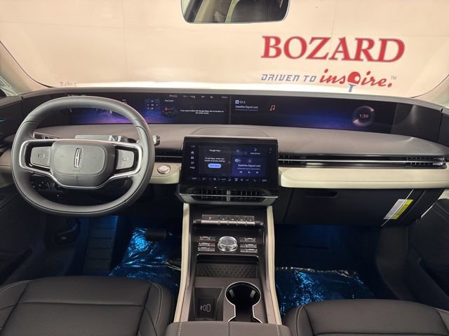 New 2025 Lincoln Nautilus Premier image 9