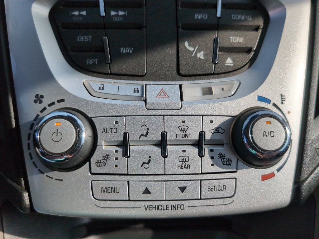 Used 2014 Chevrolet Equinox LTZ image 12