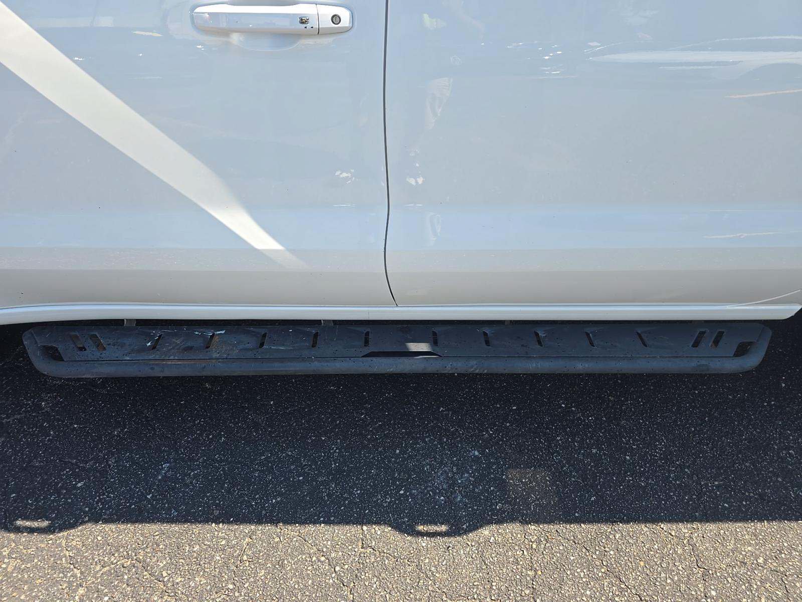 Used 2024 Chevrolet Silverado 1500 LT AWD/4WD image 46