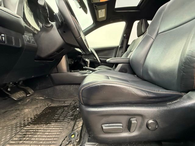 Used 2016 Toyota RAV4 SE AWD/4WD image 10