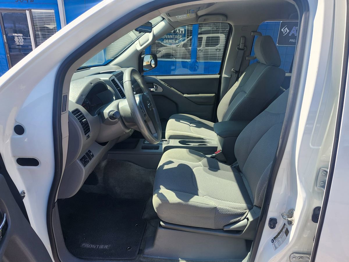 Used 2018 Nissan Frontier SV RWD image 13