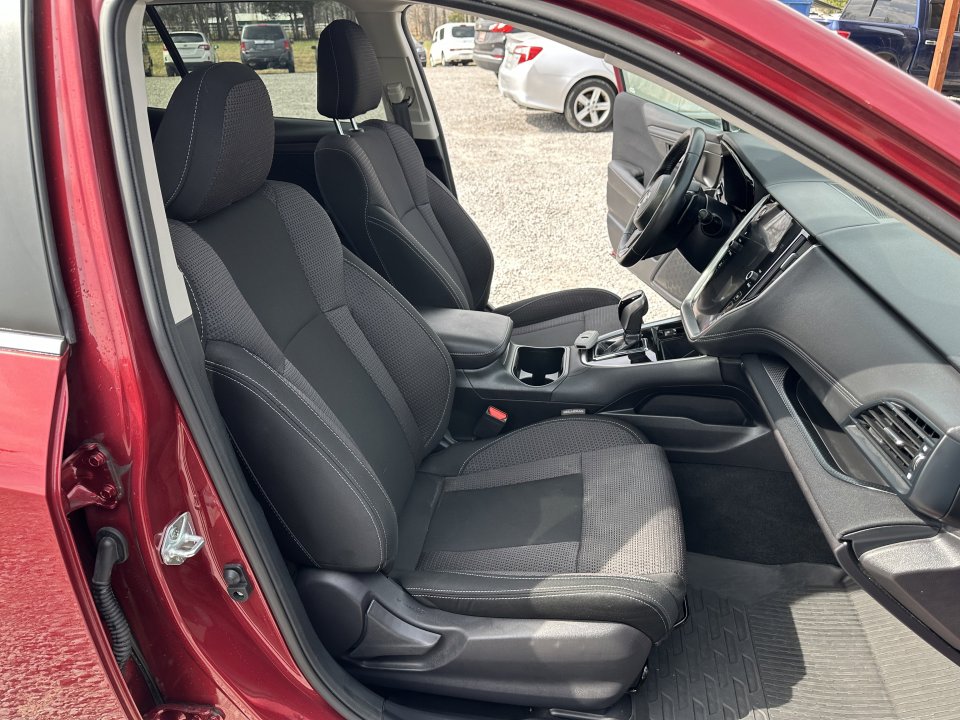 Used 2024 Subaru Outback Premium image 17