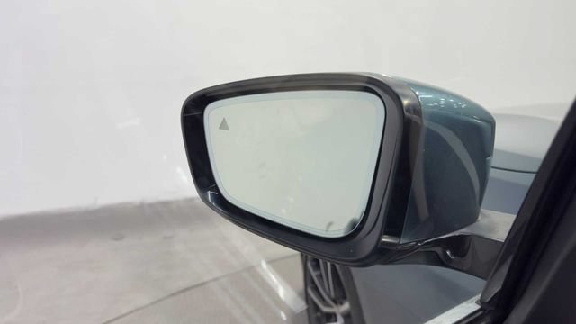 Used 2020 BMW 330i Sedan w/ Convenience Package RWD image 11